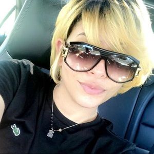 Meet your Posher, Yocayra